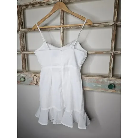 NWT Hello Molly White Cut Out Dress Bride/ Shower/ Bachelorette Size  6 - Picture 5 of 16